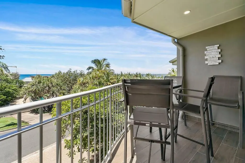 Apartment 3 Andari, Sunshine Beach ~ Modern Apt, 1 Min Beach Australia